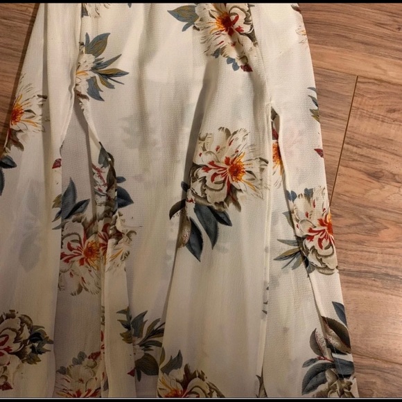 Pink Lily open back floral maxi - Picture 6 of 9